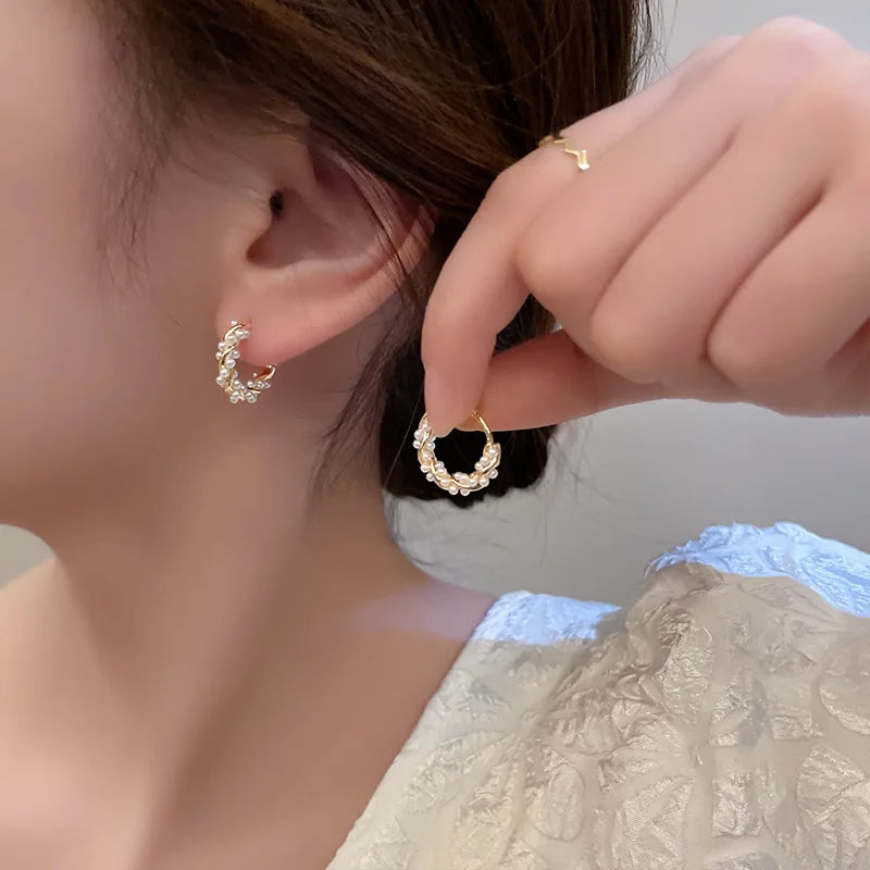 Korean New Simple Temperament Circle Pearl Earrings Fashion Small Versatile Earrings Women's Jewelry