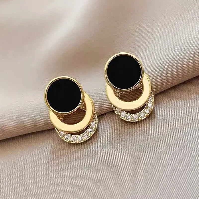 New Fashion Round Earrings for Women Geometric Acrylic Crystal Stud Earrings Wedding Party Elegant Circle Charms Jewelry