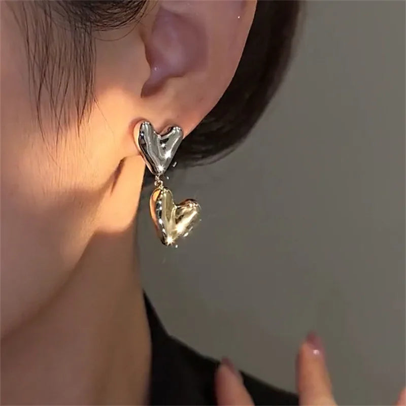 New Fashion Gold Sliver Color Heart Earring For Women Irregular Wing Asymmetry Metal Drop Earring Party Jewelry Gift